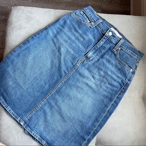 Vintage Levi’s Classic Denim Skirt